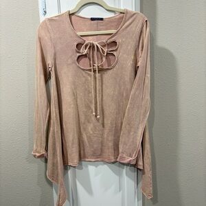 Basil Lola Long Sleeve Tie-Front Top in Dusty Pink